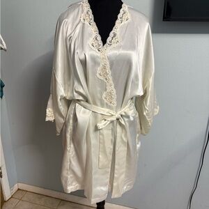 Victoria's Secret Ivory Satin Lace-Trim Robe